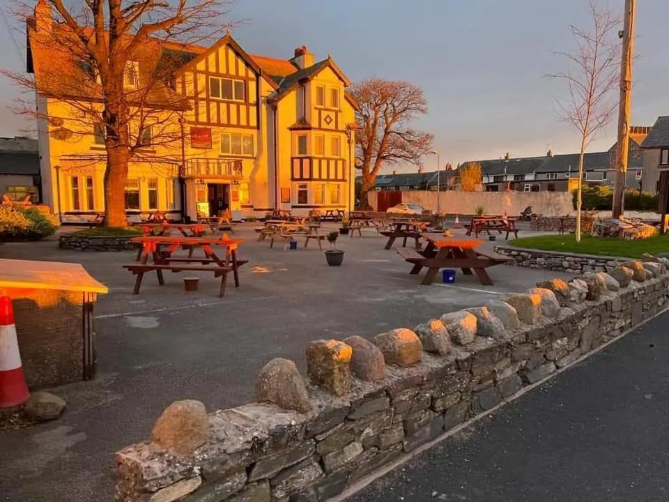 Clarkes Hotel Barrow In Furness Exteriér fotografie