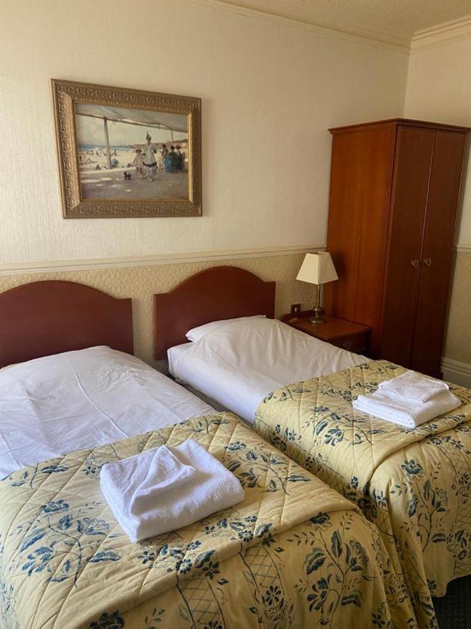Clarkes Hotel Barrow In Furness Exteriér fotografie